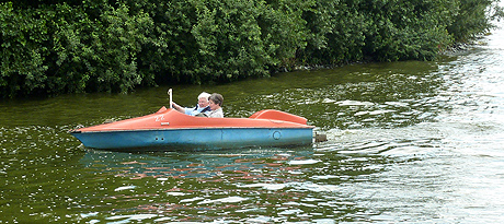 Mutterhaus on tour. Mutterhaus on tour.